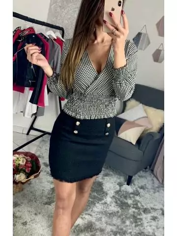MyLookFeminin,Ma jolie jupe black style tweed et boutons dorés25 € Vêtements Mode femme fashion