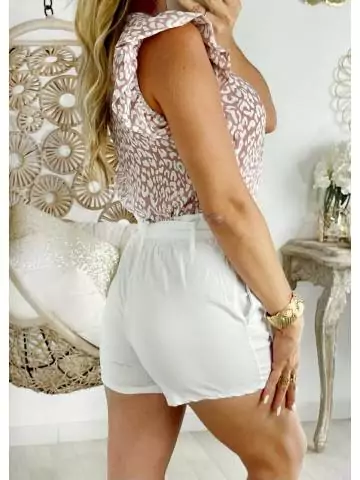 MyLookFeminin,Mon superbe short blanc boutonné et sa ceinture18 € Vêtements Mode femme fashion