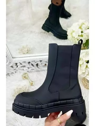 MyLookFeminin,Mes bottines crantées "black Mat"29 € Vêtements Mode femme fashion
