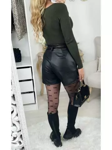 MyLookFeminin,Mon short noir style cuir "fendu et sa ceinture"25 € Vêtements Mode femme fashion