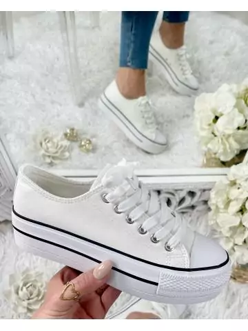 Mes jolies baskets blanches style cuir"Inspi"