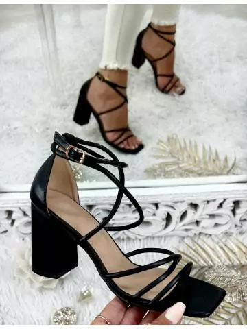 MyLookFeminin,Mes jolies sandales à talon style lacet " black"24 € Vêtements Mode femme fashion