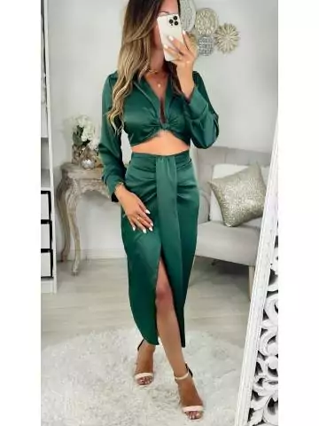 MyLookFeminin,Mon ensemble satiné crop top noué et jupe fendue vert émeraude29 € Vêtements Mode femme fashion