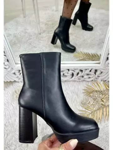 MyLookFeminin,Mes bottines Noires "Bout carré"34 € Vêtements Mode femme fashion
