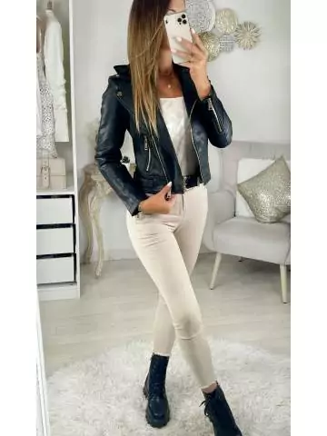 MyLookFeminin,Mon perfecto noir style cuir " Hood"33 € Vêtements Mode femme fashion