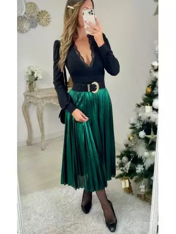 MyLookFeminin,Ma jupe mi-longue plissée vert émeraude" So Shiny"26 € Vêtements Mode femme fashion