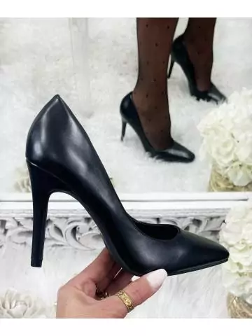 MyLookFeminin,Mes escarpins noirs basics "style cuir"19 € Vêtements Mode femme fashion