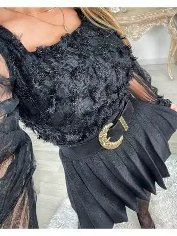 MyLookFeminin,Mon joli top noir manches voilage " buste shinny"26 € Vêtements Mode femme fashion