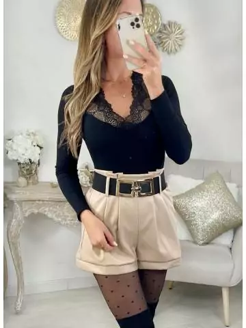 MyLookFeminin,Mon petit short style cuir beige et sa ceinture " Inspi"21 € Vêtements Mode femme fashion