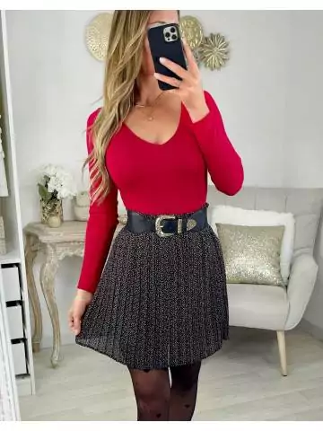 MyLookFeminin,* Ma petite jupe noire plissée "Red flowers"22 € Vêtements Mode femme fashion