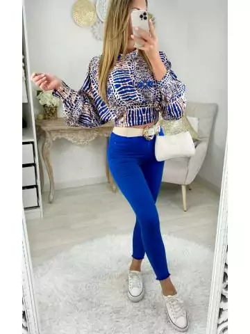 MyLookFeminin,Ma blouse satinée dos smocké "blue print"19 € Vêtements Mode femme fashion