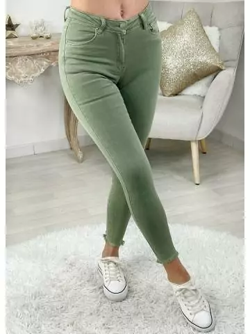 Mon jeans taille haute vert olive" bas used"