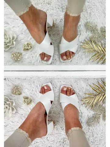 MyLookFeminin,Mes petites sandales blanches style cuir croisées,prêt à porter mode femme