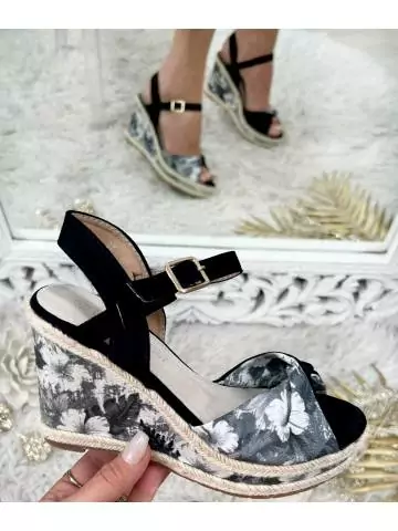 MyLookFeminin,sandales compensées noires et fleuries,prêt à porter mode femme