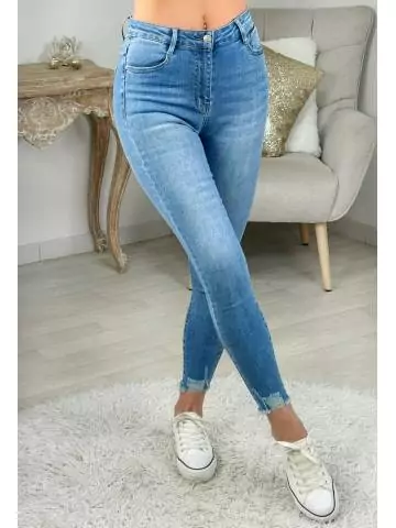 MyLookFeminin,jeans bleu ciel slim bas usé,prêt à porter mode femme